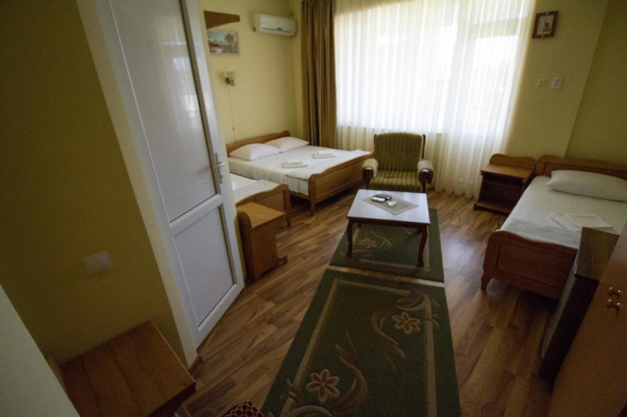 Hotel Captain Gonio Buitenkant foto