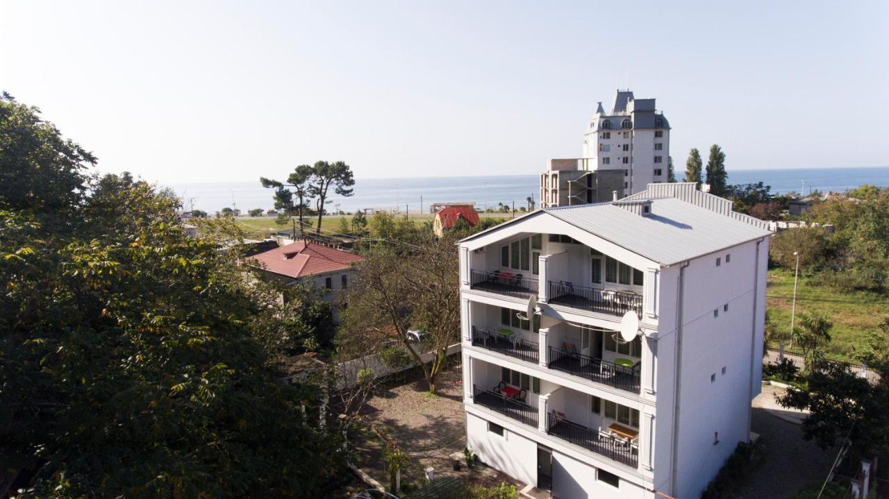 Hotel Captain Gonio Buitenkant foto