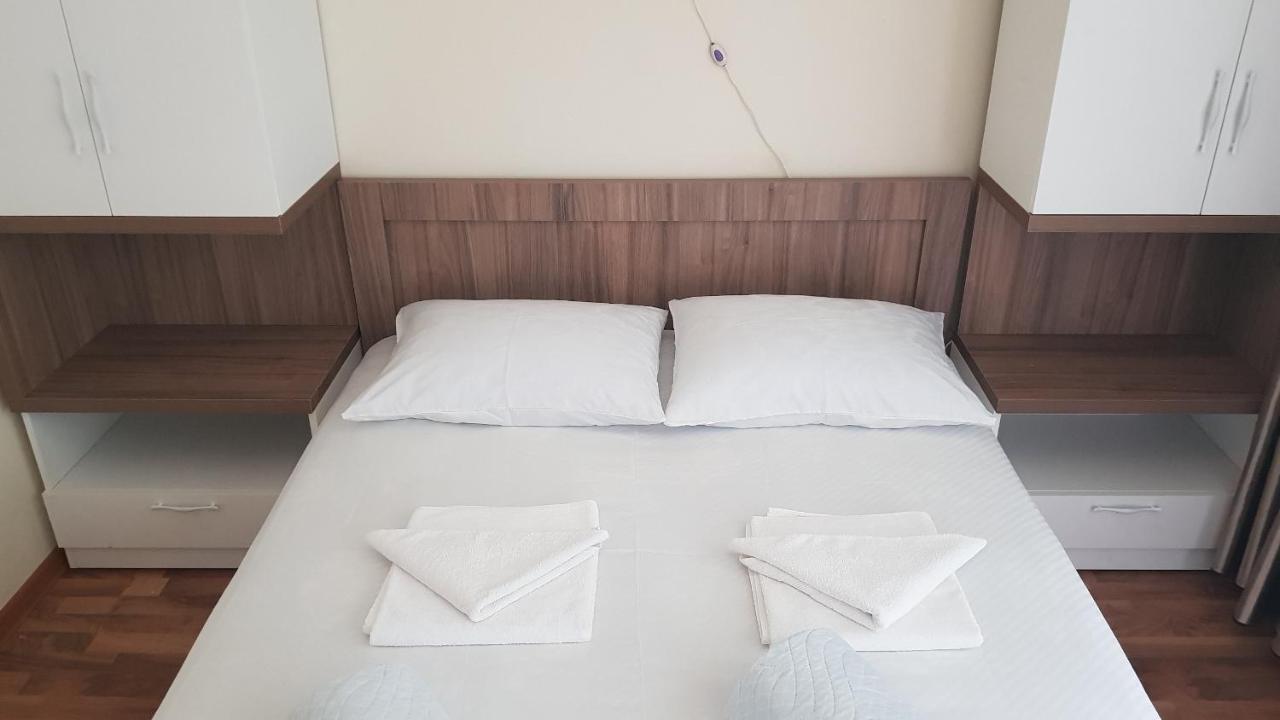 Hotel Captain Gonio Buitenkant foto